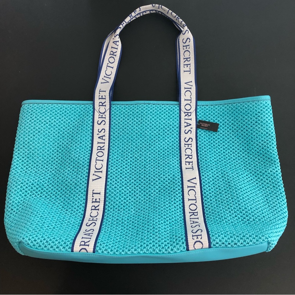 VICTORIA'S SECRET NWT Aqua Blue Crochet Straw Tote